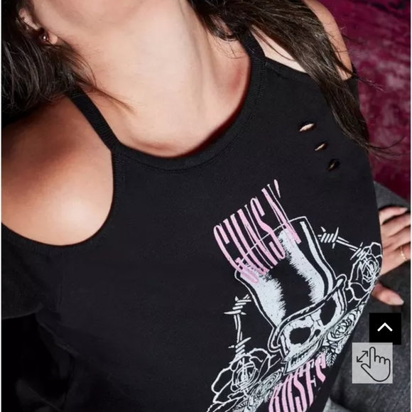 Women's Black Cold Shoulder Top - Picture 5 of 6